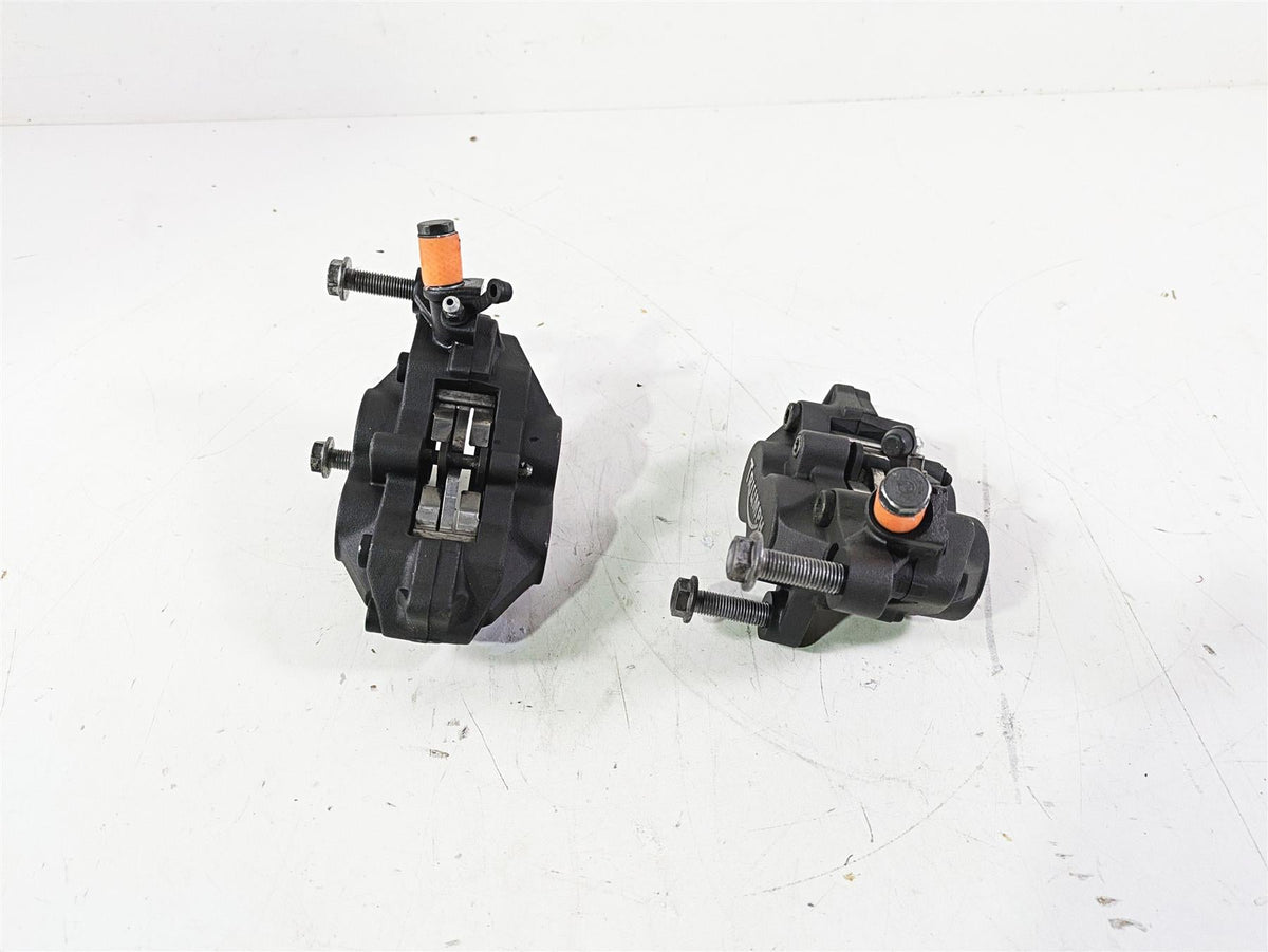 2015 Triumph Tiger Explorer XC Front Brake Caliper Set T2020955 T2020965 {{ shop.shopifyCountryName }} - Mototech271