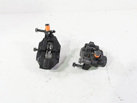 2015 Triumph Tiger Explorer XC Front Brake Caliper Set T2020955 T2020965 {{ shop.shopifyCountryName }} - Mototech271
