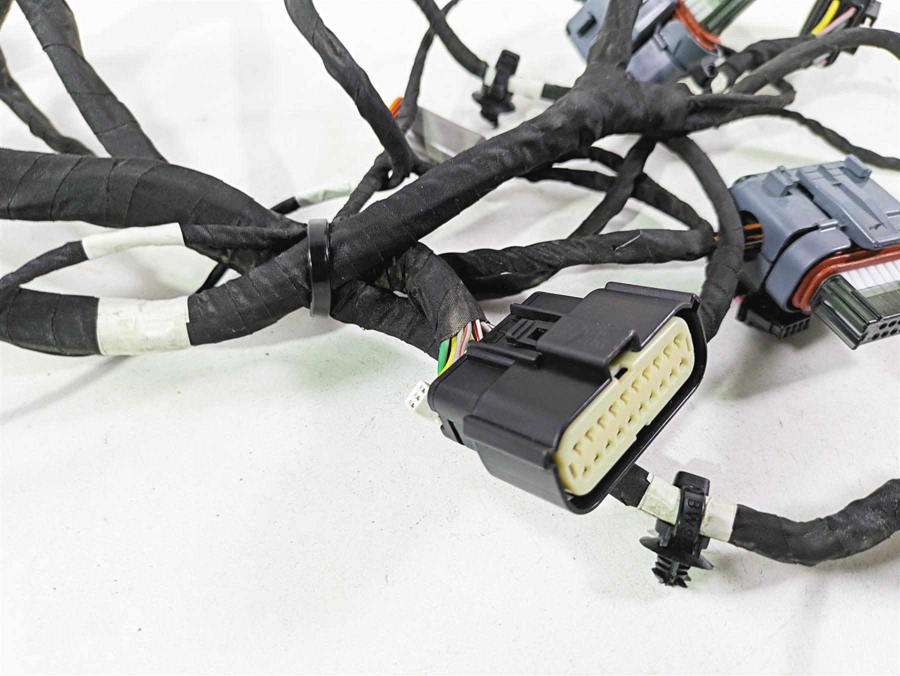 2017 Indian Chieftain Limited Front Nose Wiring Harness Loom 2413260 {{ shop.shopifyCountryName }} - Mototech271