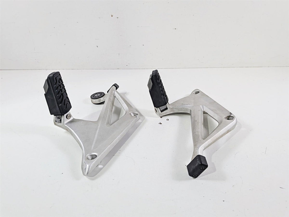 2016 BMW R1200RT RT RTW K52 Passenger Foot Peg Rest Set 46718534789 46718534790 {{ shop.shopifyCountryName }} - Mototech271