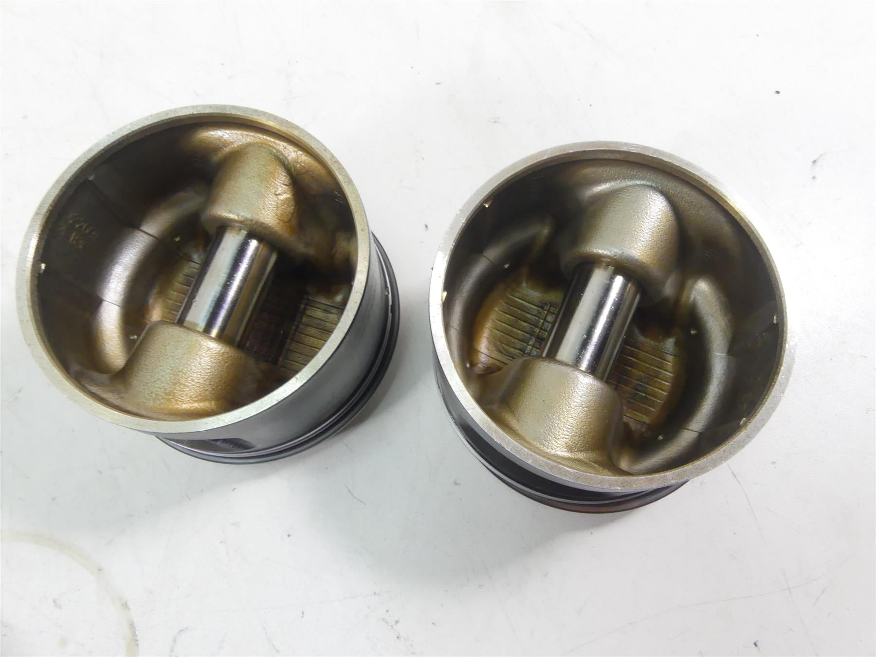 2000 Harley Dyna FXR4 CVO Super Glide Cylinder Jug Barrel & Piston Read 16584-83 {{ shop.shopifyCountryName }} - Mototech271