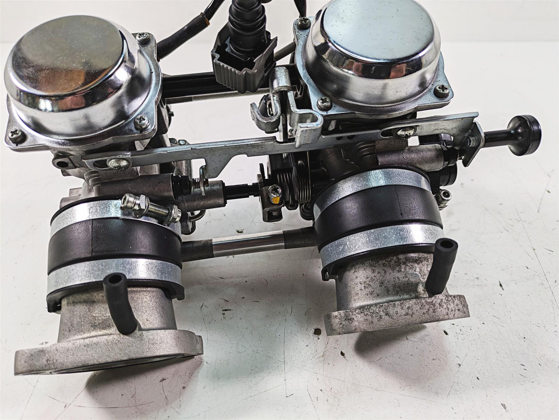 2011 Triumph America Keihin Throttle Body 36.5Mm Set T1245500 {{ shop.shopifyCountryName }} - Mototech271