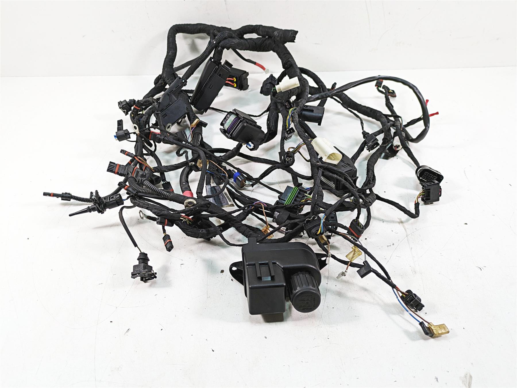 2007 BMW R1200RT K26 Main & Engine Wiring Harness -Read 61117704199 {{ shop.shopifyCountryName }} - Mototech271