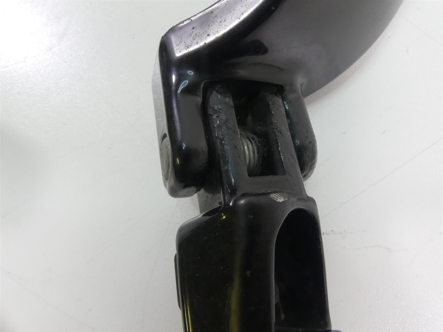 2018 Harley Softail FXFB Fat Bob Right Rider Footpeg & Brake Pedal Set 50500746 {{ shop.shopifyCountryName }} - Mototech271