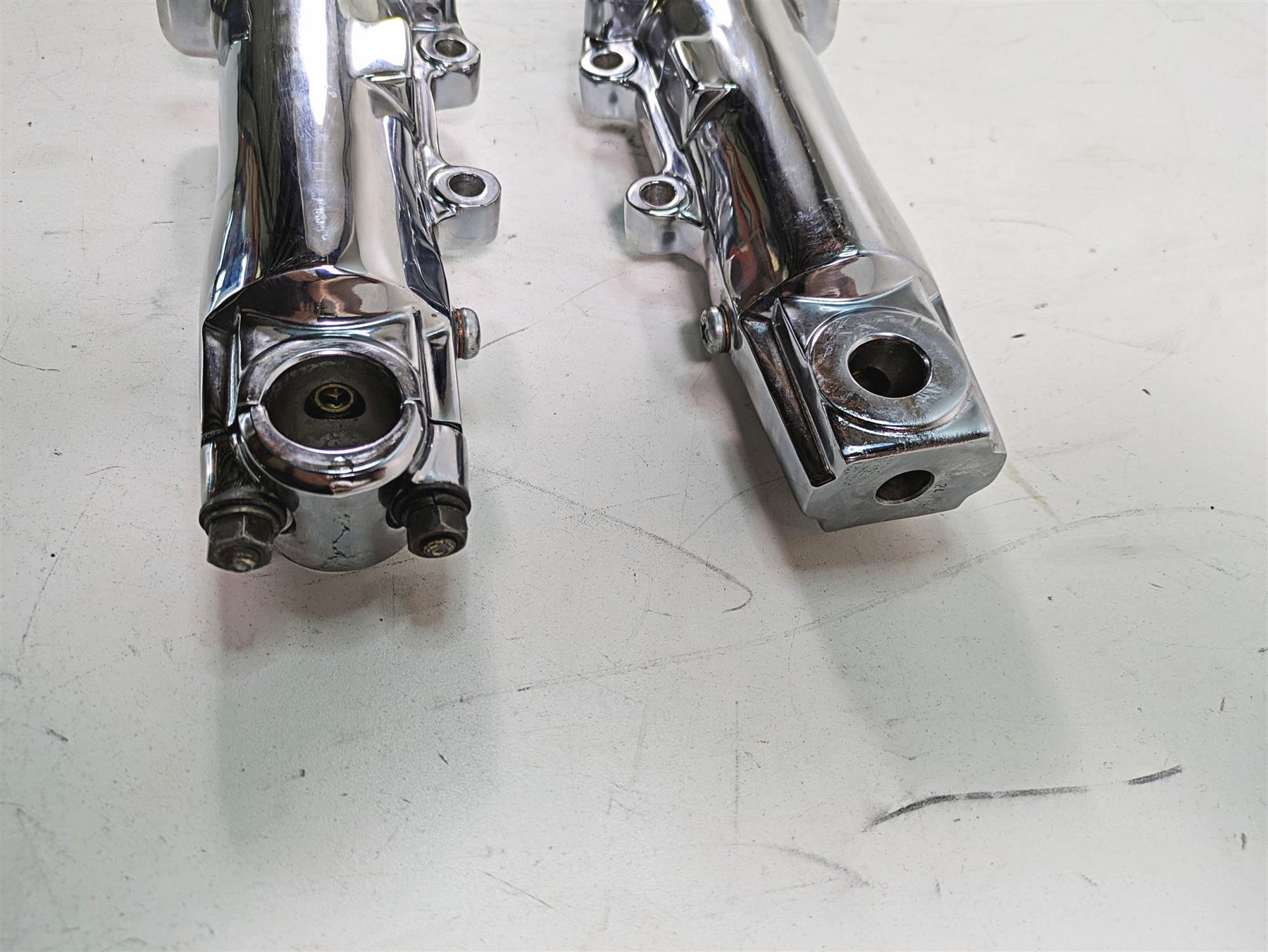 2010 Harley Touring FLHTCU Electra Glide Chrome Front Forks 41mm -Read 46495-09 {{ shop.shopifyCountryName }} - Mototech271