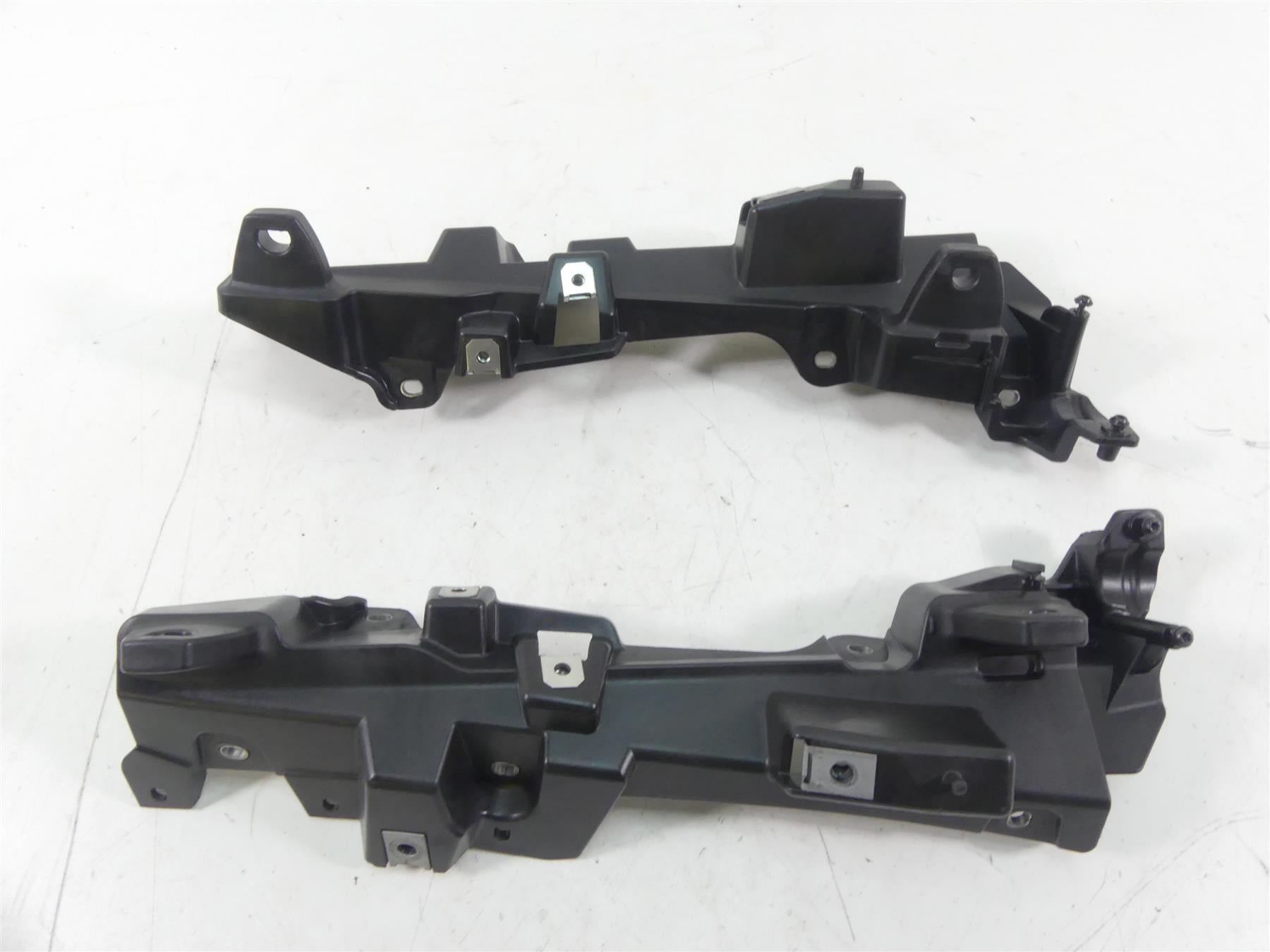 2017 BMW R1200RT K52 Saddlebag Holder Mount Bracket Set 46547728665 46547728666 {{ shop.shopifyCountryName }} - Mototech271