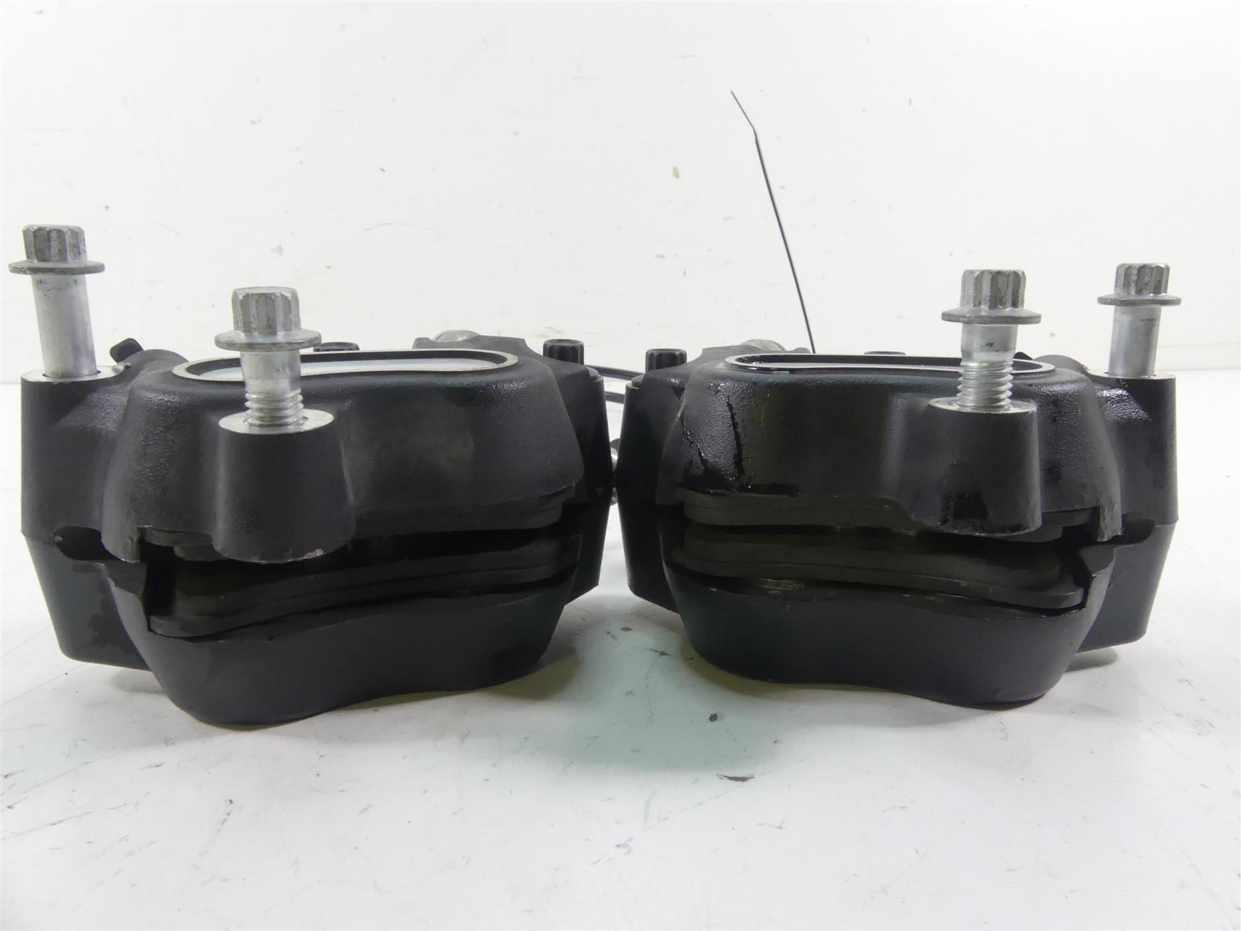 2015 Harley FXDF Dyna Fat Bob Front Brake Caliper + Line Set 41300001 41300002 {{ shop.shopifyCountryName }} - Mototech271