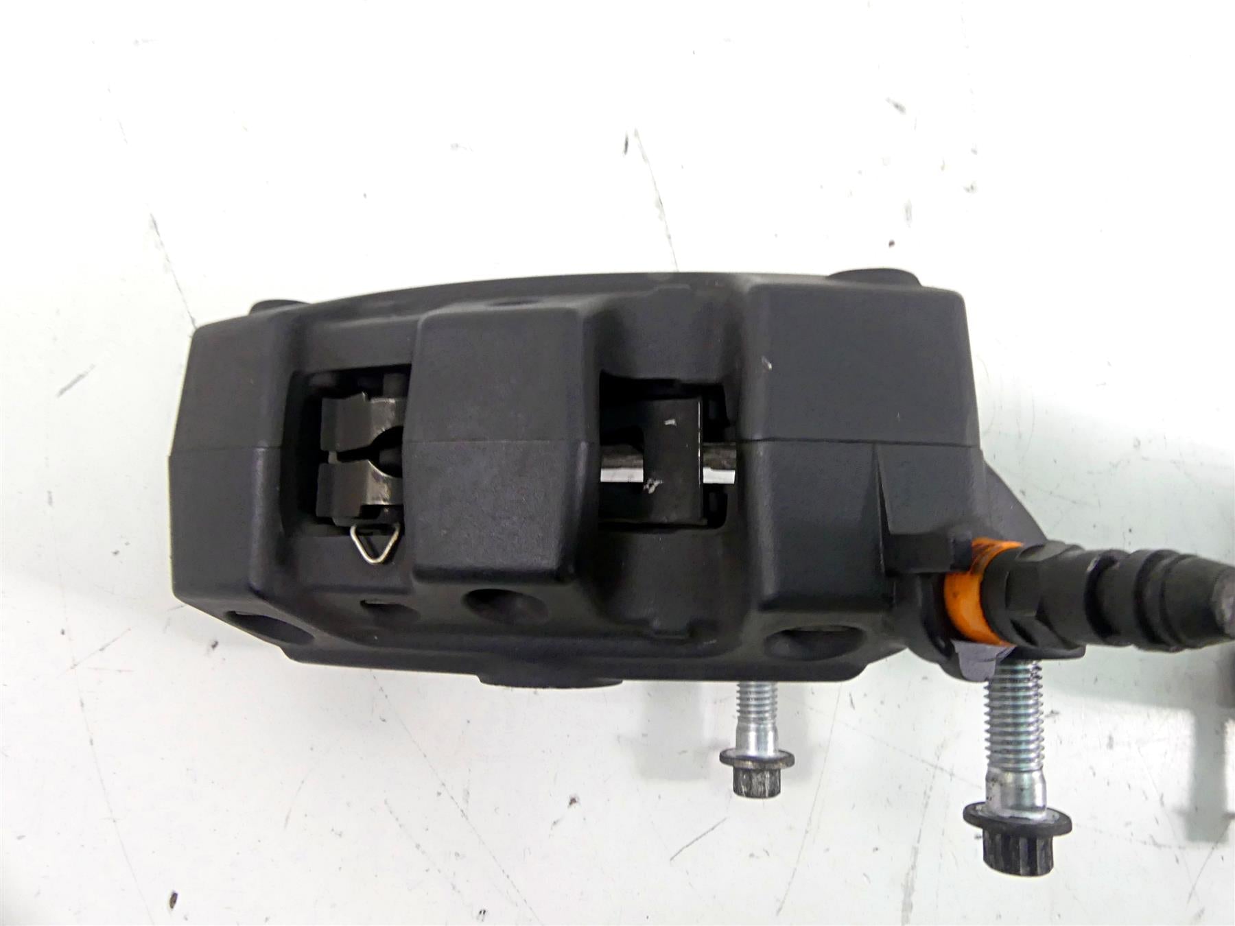 2015 Harley Davidson VRSCDX Night Rod Sp Front Brake Caliper Set 44731-08 {{ shop.shopifyCountryName }} - Mototech271