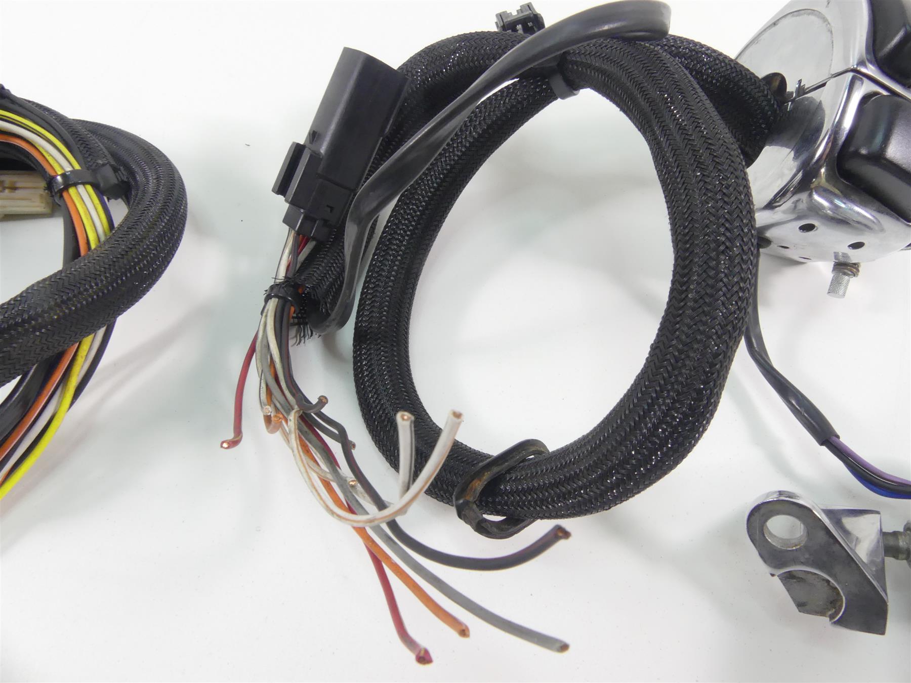 2009 Harley Dyna FXDF SE CVO Fat Bob Chrome Hand Control Switch Set 71682-06A {{ shop.shopifyCountryName }} - Mototech271
