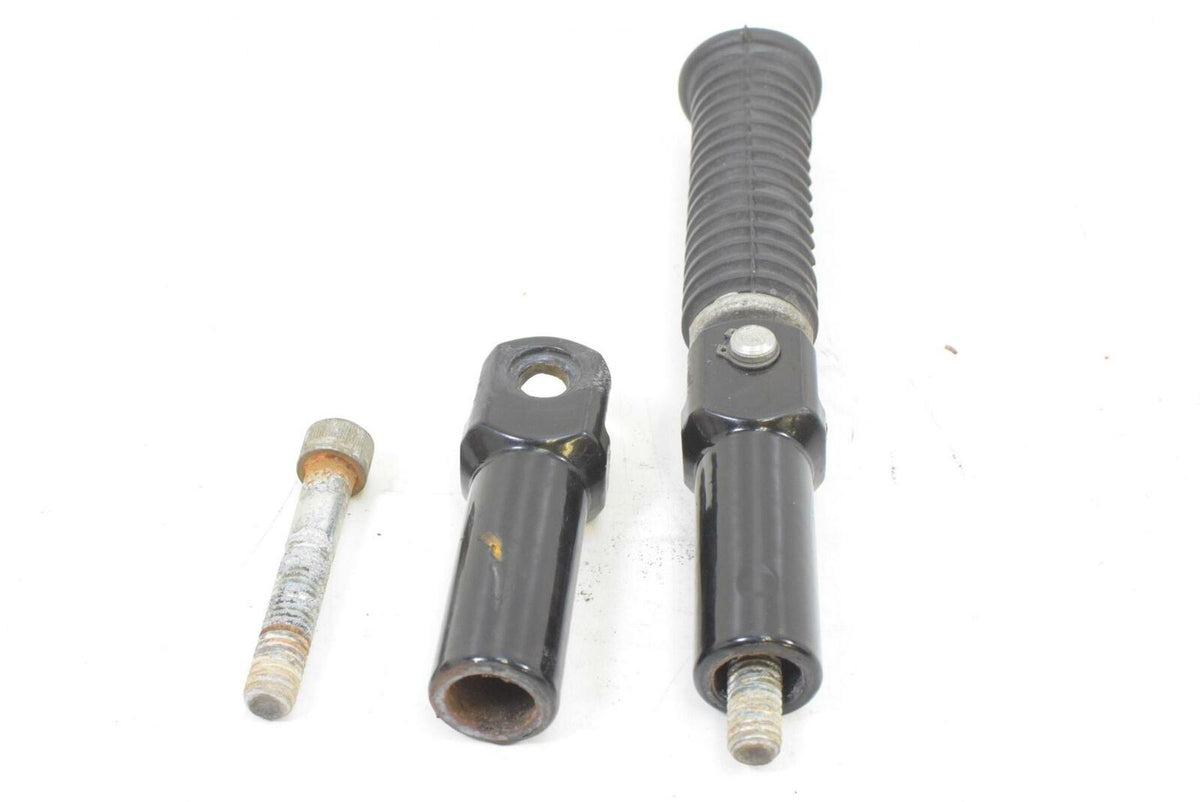 2011 Harley Softail FLSTSB Cross Bones Rear Passenger Foot Peg Footpegs {{ shop.shopifyCountryName }} - Mototech271