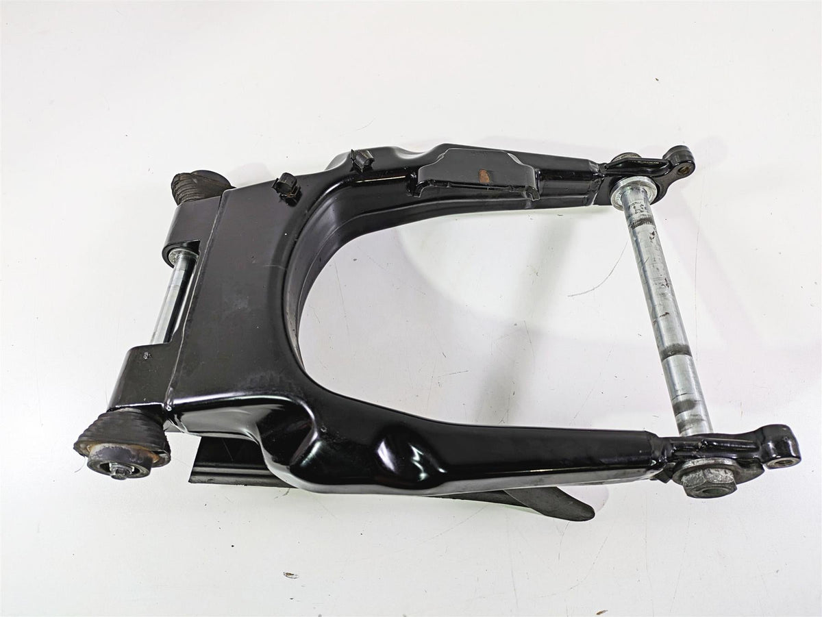 2017 Harley Touring FLHTKSE CVO E-Glide Rear Swingarm & Axle Set 47549-09A {{ shop.shopifyCountryName }} - Mototech271
