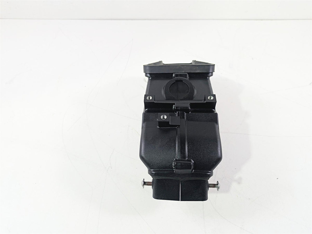 2016 Kawasaki ZX10R Ninja Front Center Air Duct Scoop Ram 39045-0041 {{ shop.shopifyCountryName }} - Mototech271
