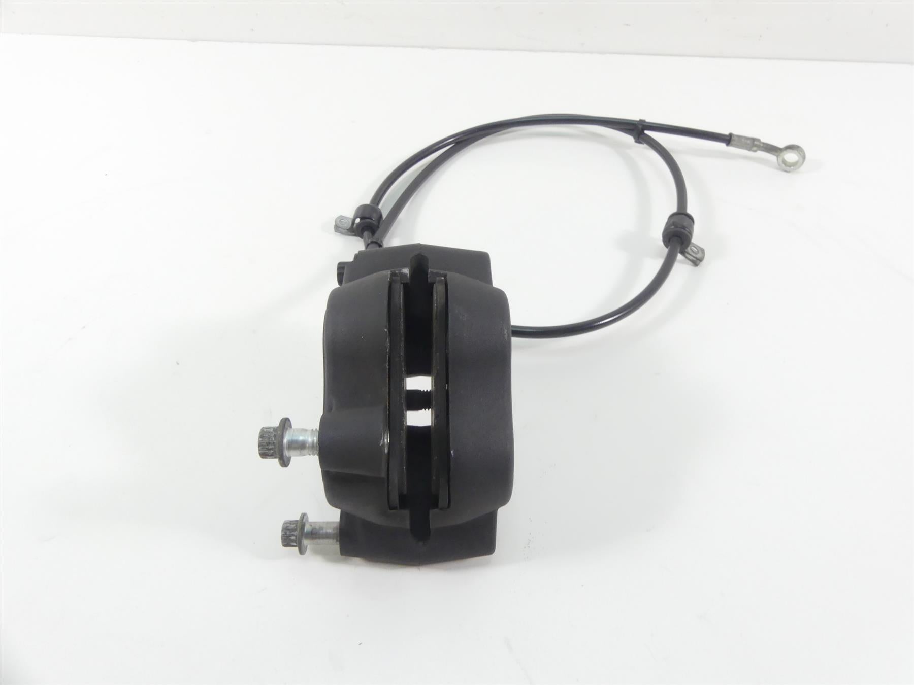 2017 Harley Dyna FXDB Street Bob Front Brake Caliper & Line 41300001 {{ shop.shopifyCountryName }} - Mototech271