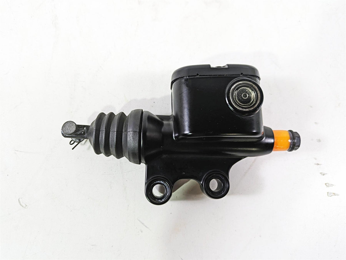 2020 Harley Touring FLHT Electra Glide Rear Brake Master Cylinder 41700028A {{ shop.shopifyCountryName }} - Mototech271