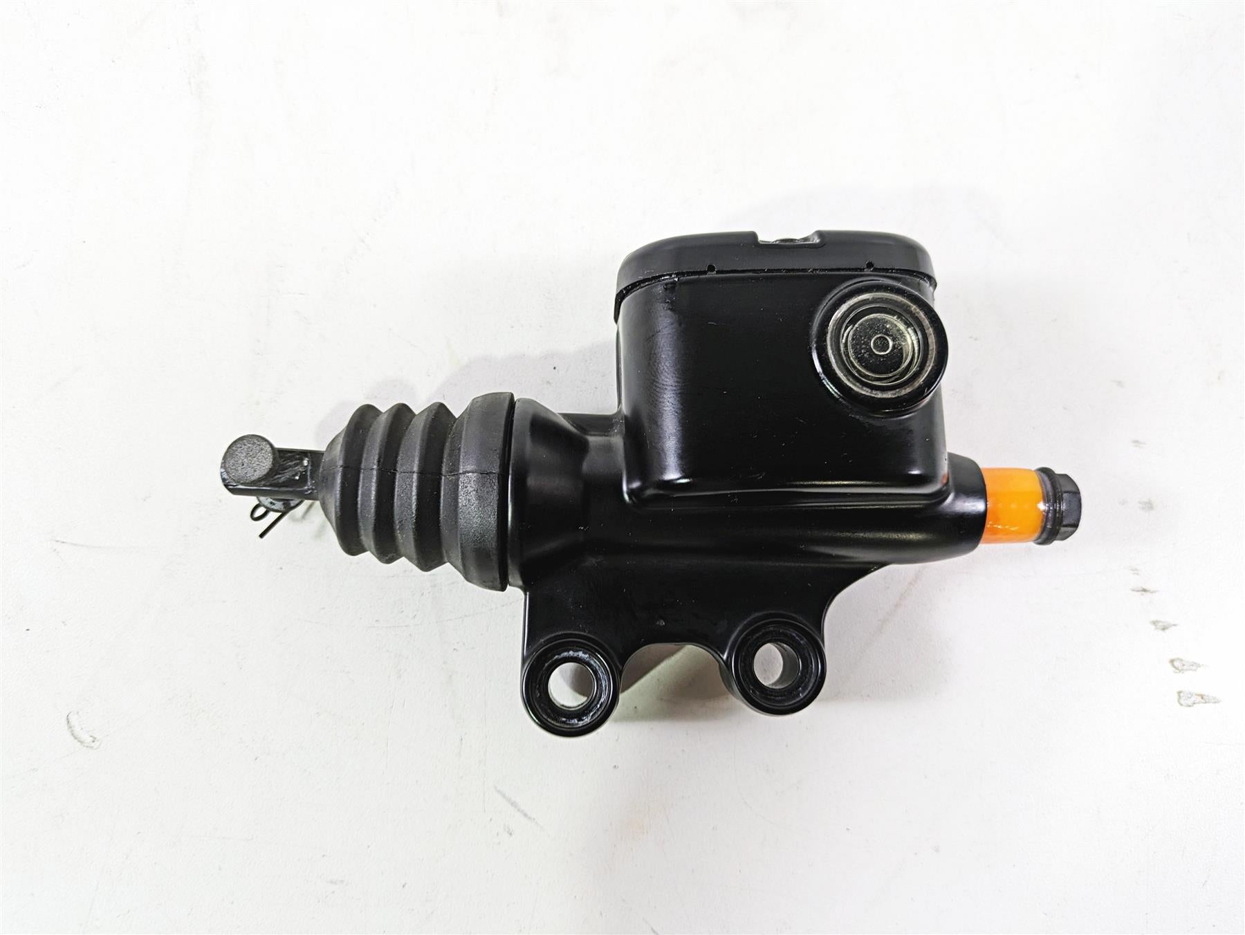 2020 Harley Touring FLHT Electra Glide Rear Brake Master Cylinder 41700028A {{ shop.shopifyCountryName }} - Mototech271