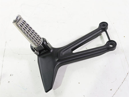 2022 Kawasaki ZR900RS Cafe Rear Passenger Foot Peg Rest Set 35063-1393-18R {{ shop.shopifyCountryName }} - Mototech271