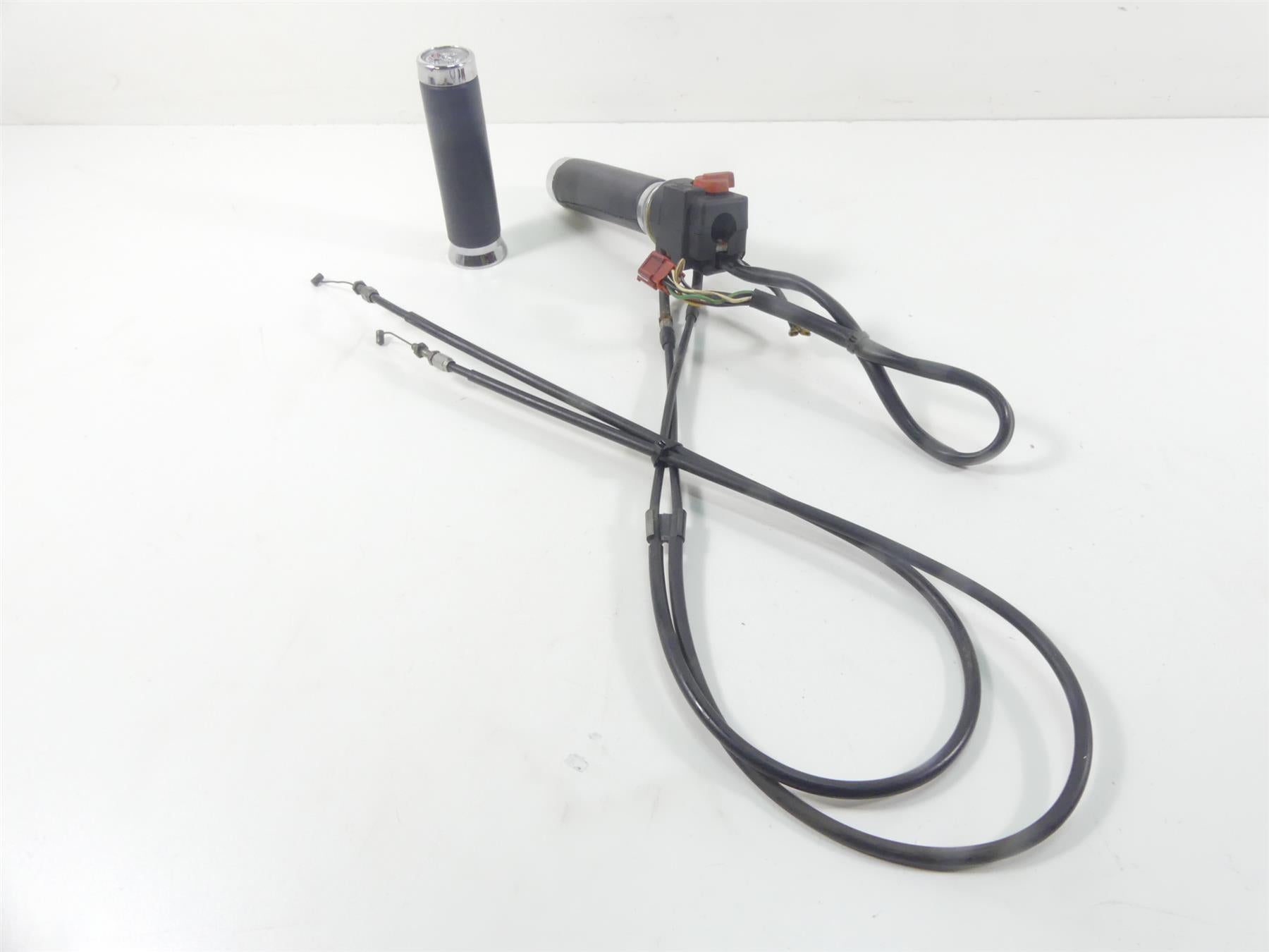1980 Honda CB750C Custom Right Throttle Control Switch Set 35130-463-505 {{ shop.shopifyCountryName }} - Mototech271