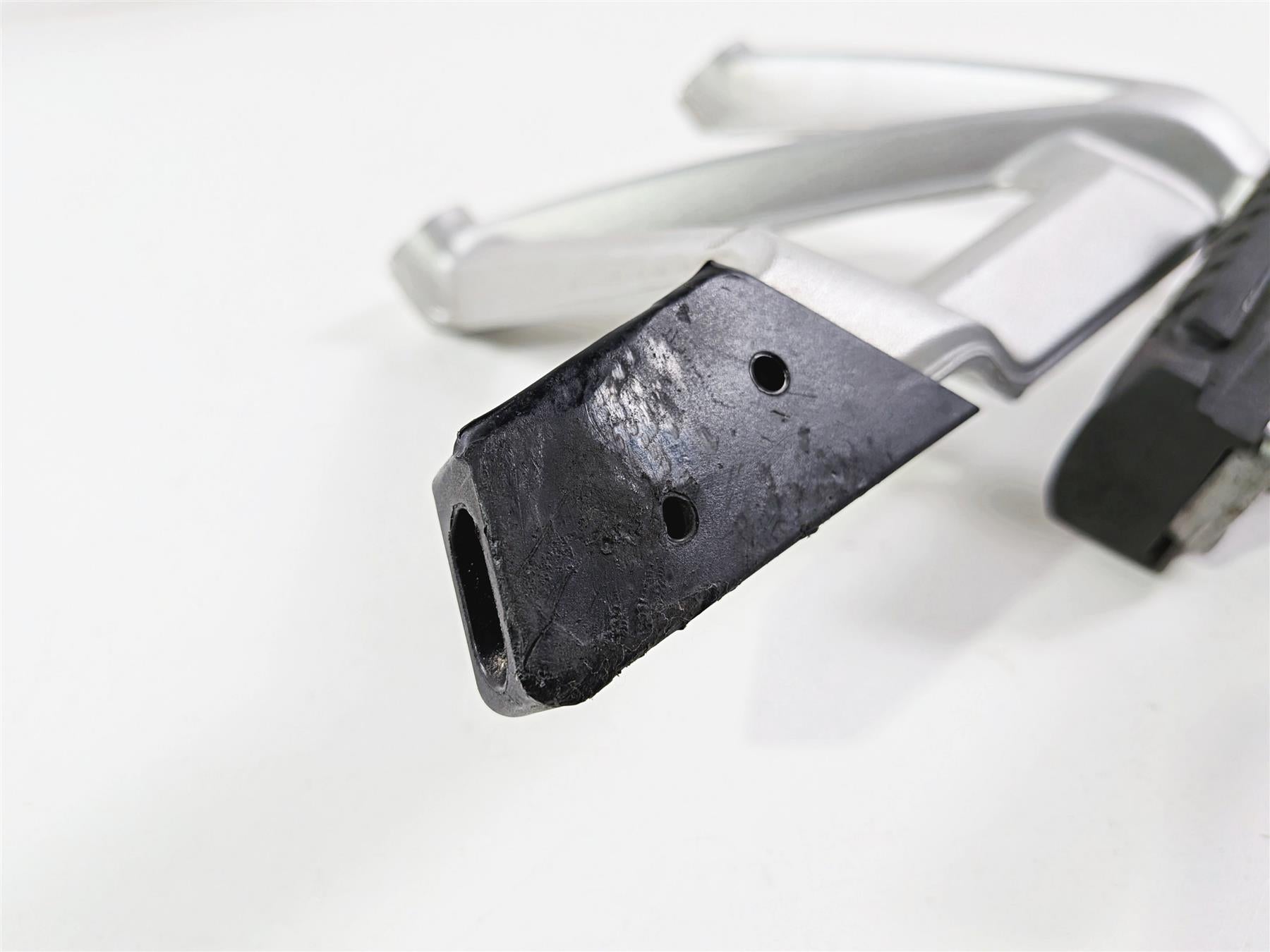 2019 BMW R1250GS K50 Rear Passenger Foot Peg Rest Set -Read 46718556264 46718556265 {{ shop.shopifyCountryName }} - Mototech271