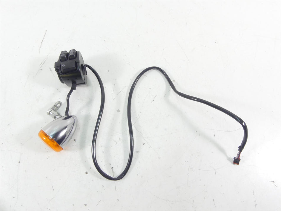 2014 Harley FXDL Dyna Low Rider Left Hand Control Switch & Blinker 72943-12 {{ shop.shopifyCountryName }} - Mototech271