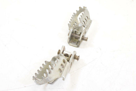 2009 BMW R1200 GS K255 Adv Front Rider Driver Footpeg Set 46717694557 {{ shop.shopifyCountryName }} - Mototech271