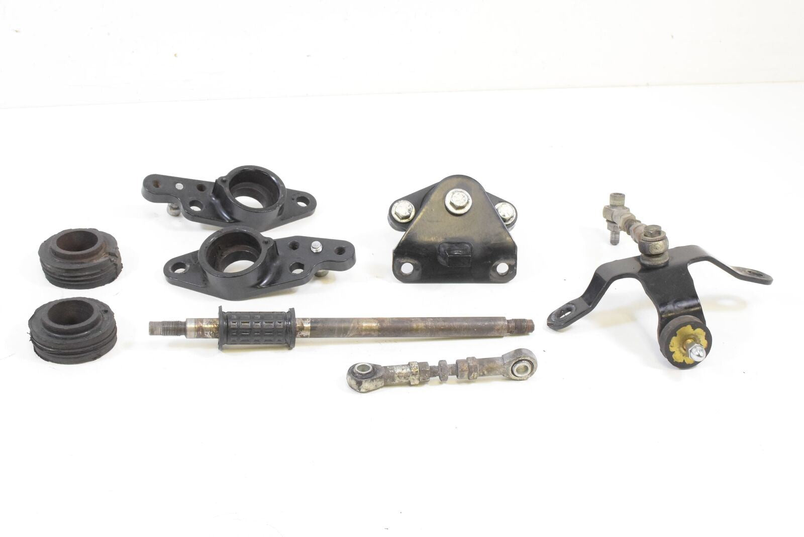 2000 Harley Touring FLHTCUI Electra Glide Engine to Frame Motor Mount Set