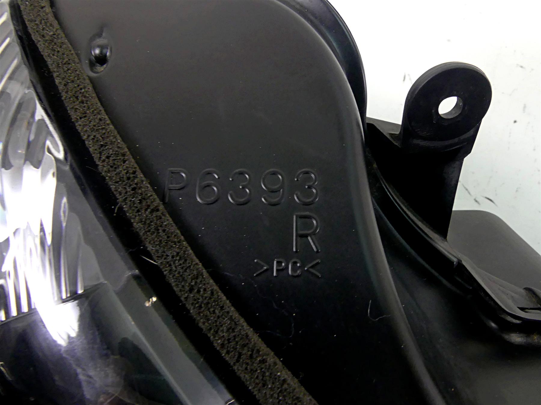 2010 Kawasaki ZX1400 ZX14 R Ninja Headlight Lamp Lens Set 23007-0066 23007-0067 {{ shop.shopifyCountryName }} - Mototech271