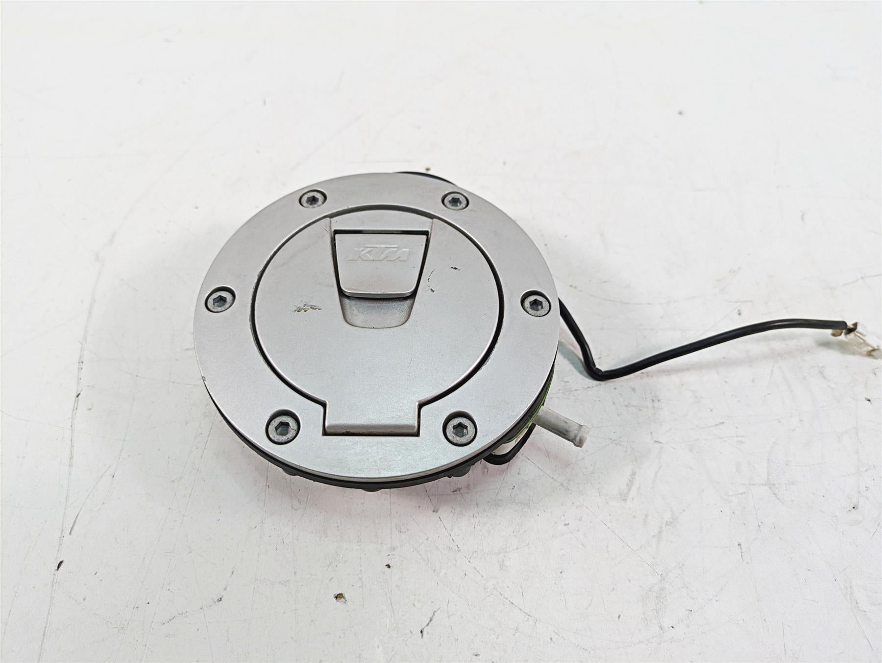 2020 KTM 1290 Super Adventure R Keyless Fuel Gas Tank Lid 60707008000 {{ shop.shopifyCountryName }} - Mototech271