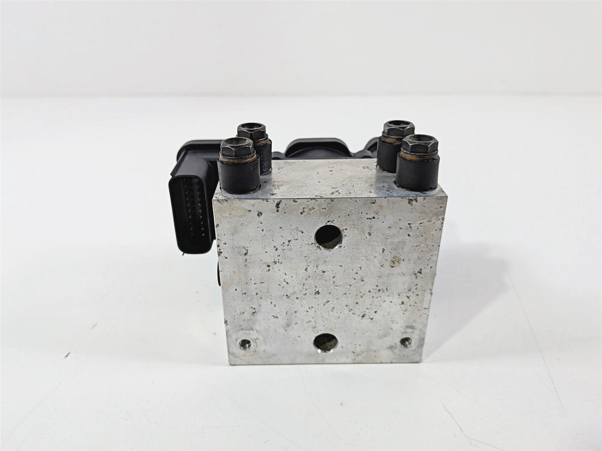 2011 Harley Touring FLHTCU CVO Electra Glide Abs Brake Pump Module 40601-08A-Mototech271
