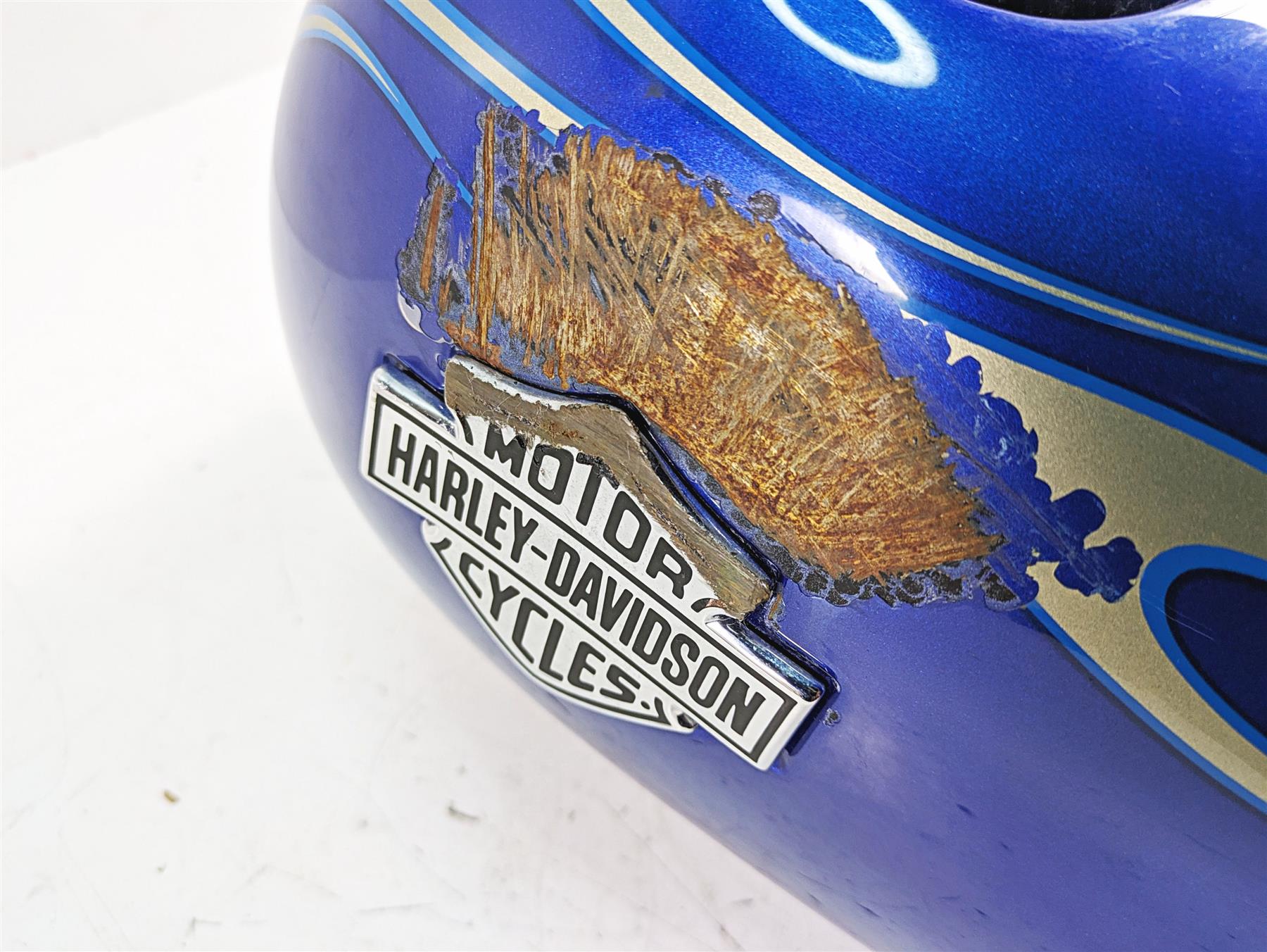 2009 Harley FXCWC Softail Rocker C Fuel Petrol Tank Flame Blue Pearl ...