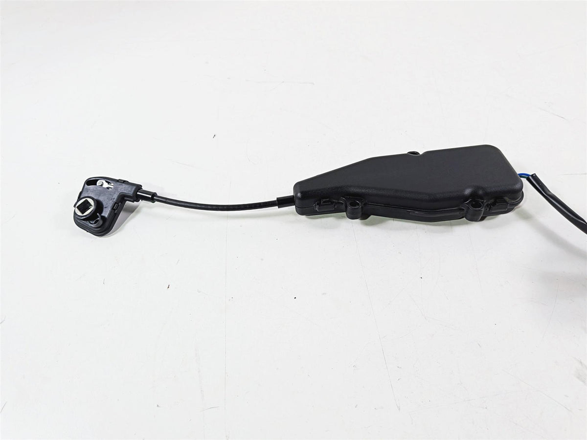 2015 Harley Touring FLTRUSE CVO Road Glide Left Saddlebag Lock Actuator 69201579-Mototech271