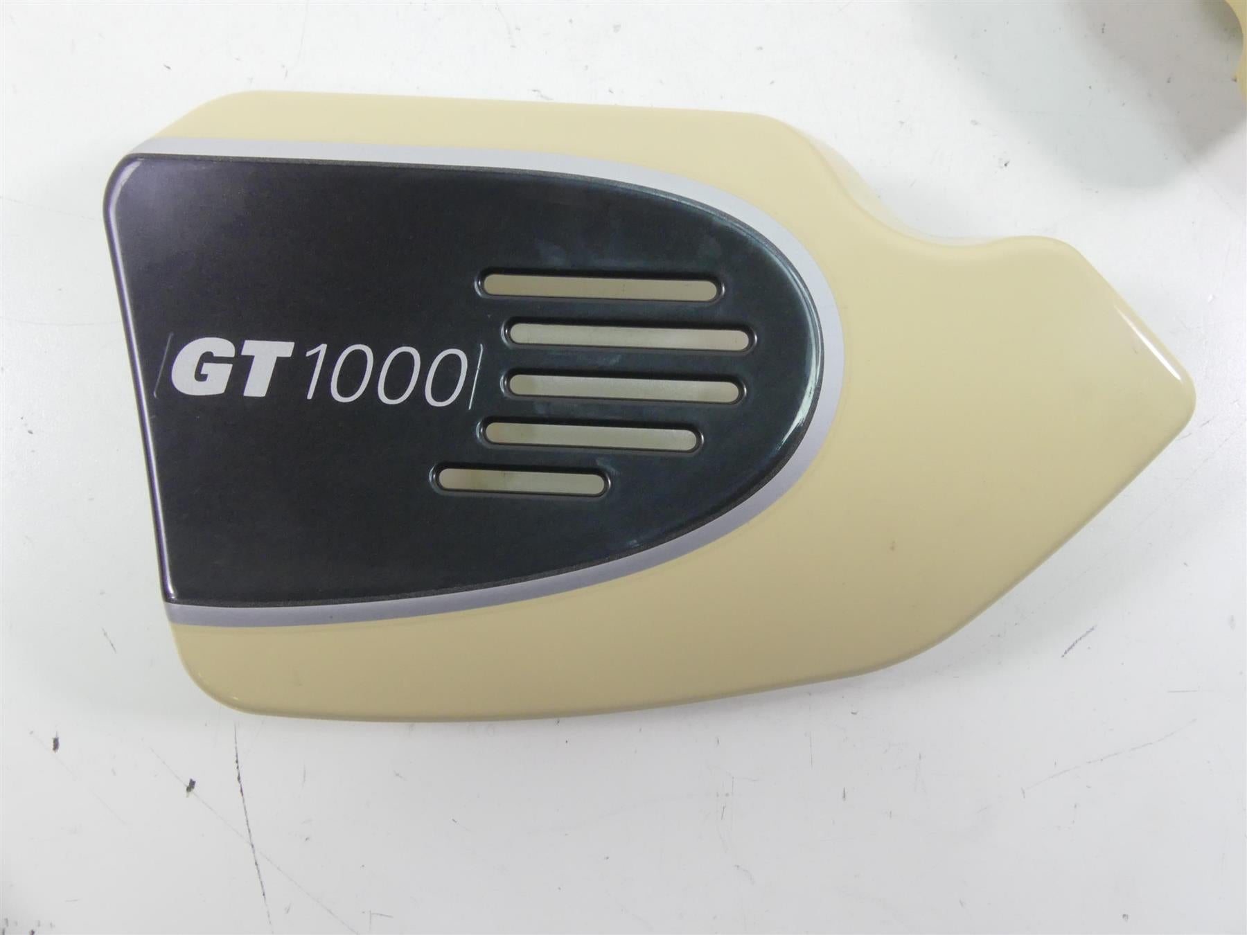 2007 Ducati Sport Classic GT1000 Left Right Side Cream Cover Set 48211371A {{ shop.shopifyCountryName }} - Mototech271