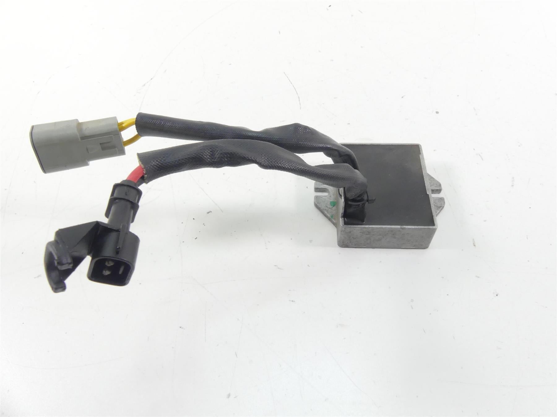 2009 Buell 1125 CR Rectifier Voltage Regulator Y0302.1AMC {{ shop.shopifyCountryName }} - Mototech271
