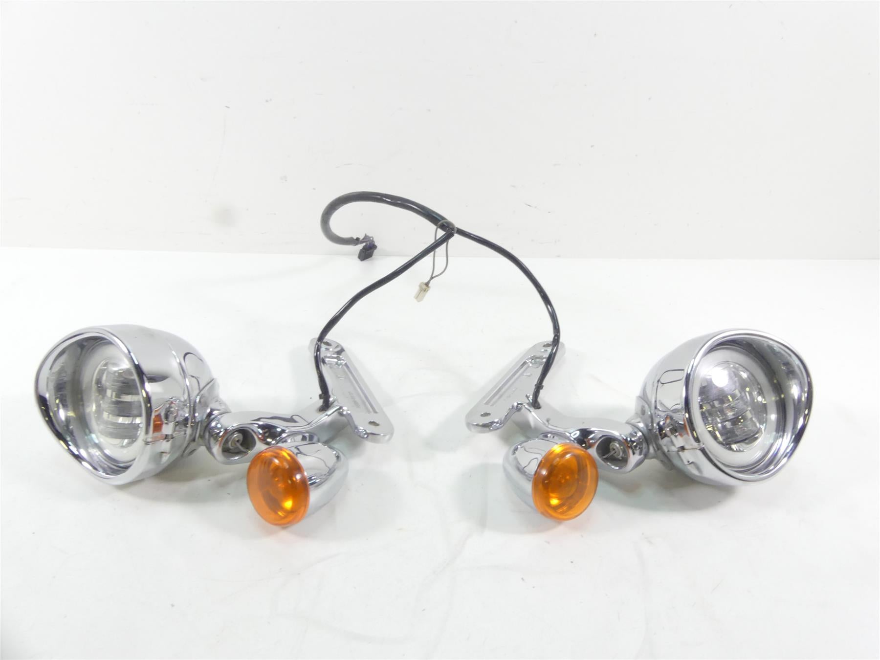2004 Harley FLHTC SE CVO Electra Glide Front Spot Light Blinker Set 68836-04