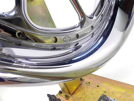 2007 Harley Touring FLHRSE CVO Road King Rear Wheel 17x4.5 Roadwinder 42082-07 {{ shop.shopifyCountryName }} - Mototech271