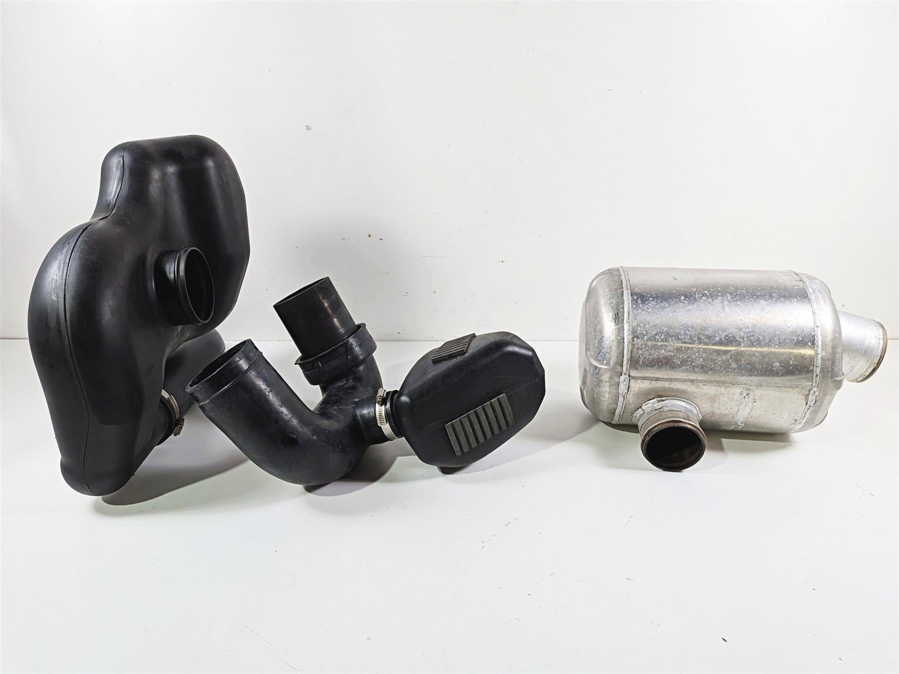 2009 Yamaha Waverunner FX1800 Cruiser Exhaust Muffler & Resonator F1W-U7550-00 {{ shop.shopifyCountryName }} - Mototech271