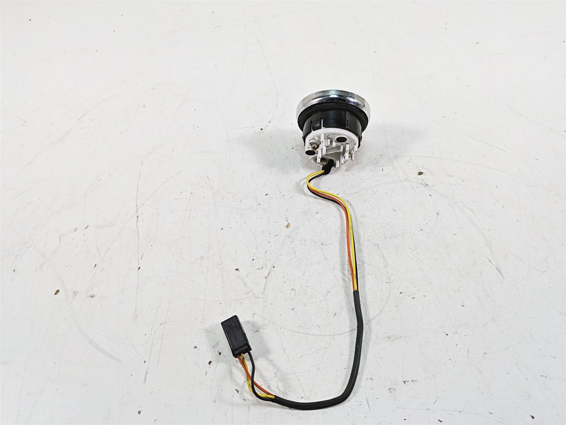 2015 Harley FXDL Dyna Low Rider Fuel Gas Petrol Level Gauge - Read 75241-08 {{ shop.shopifyCountryName }} - Mototech271