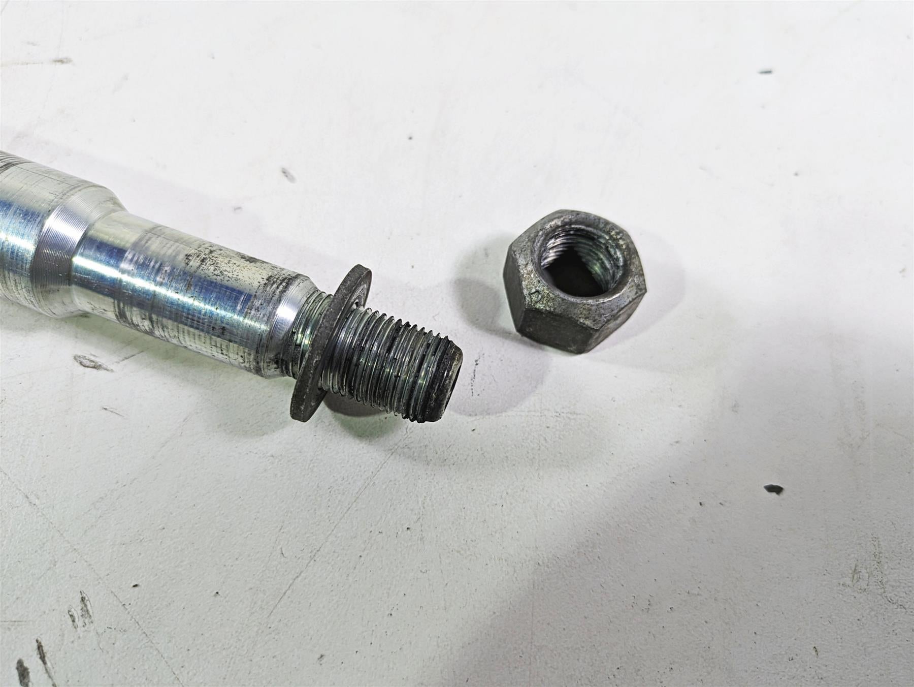 2017 Harley Touring FLTRXS Road Glide Front Axle Wheel Spindle 25Mm 41547-07A {{ shop.shopifyCountryName }} - Mototech271