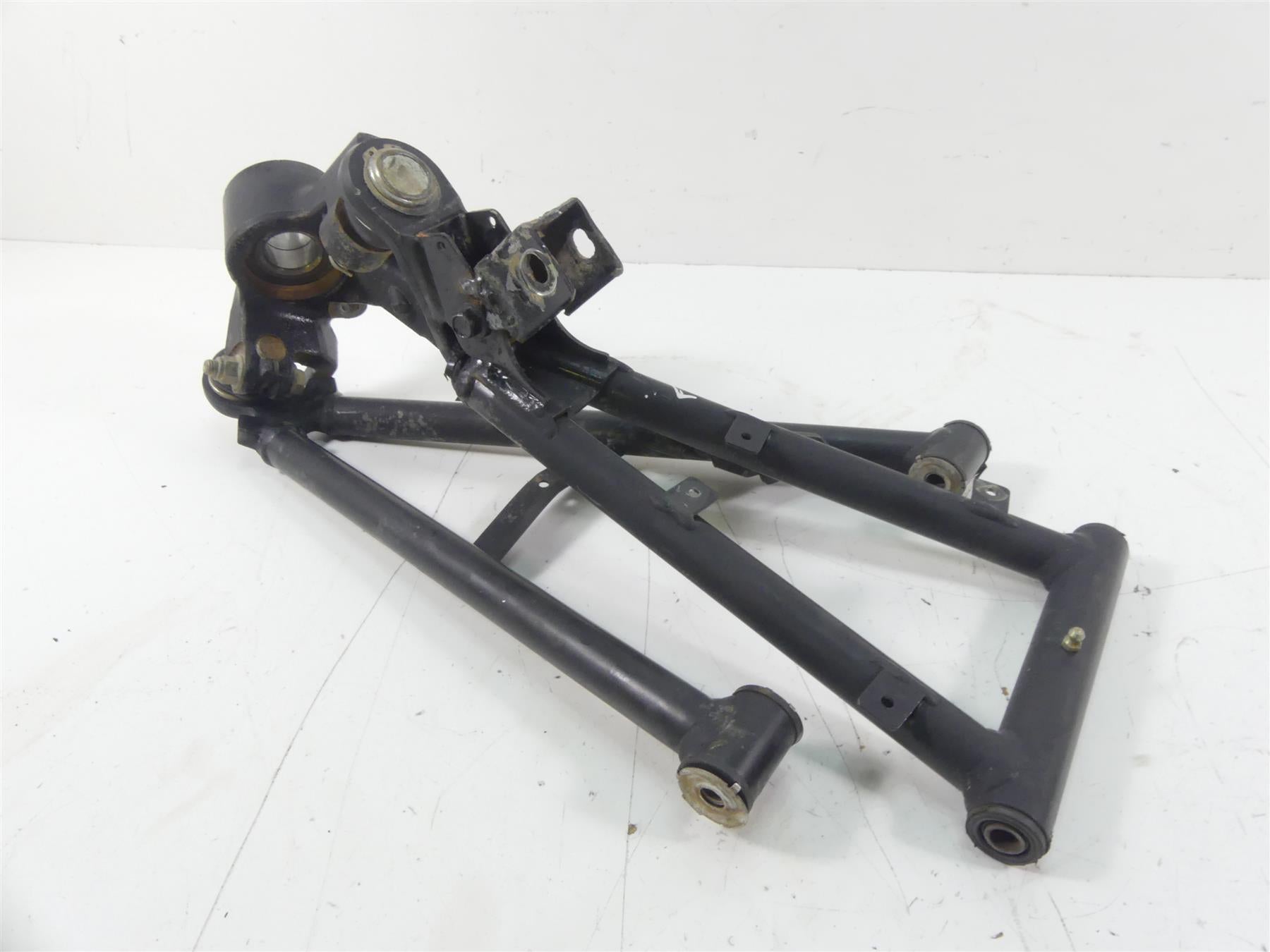 2020 Can-Am Commander 1000R XT Front Right Knee Control Arm Assembly 705401549 {{ shop.shopifyCountryName }} - Mototech271
