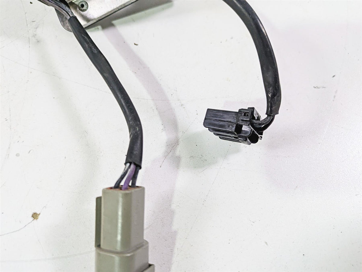 2013 Harley VRSCF Muscle Rod Rear Turn Signal Module 69457-09 {{ shop.shopifyCountryName }} - Mototech271
