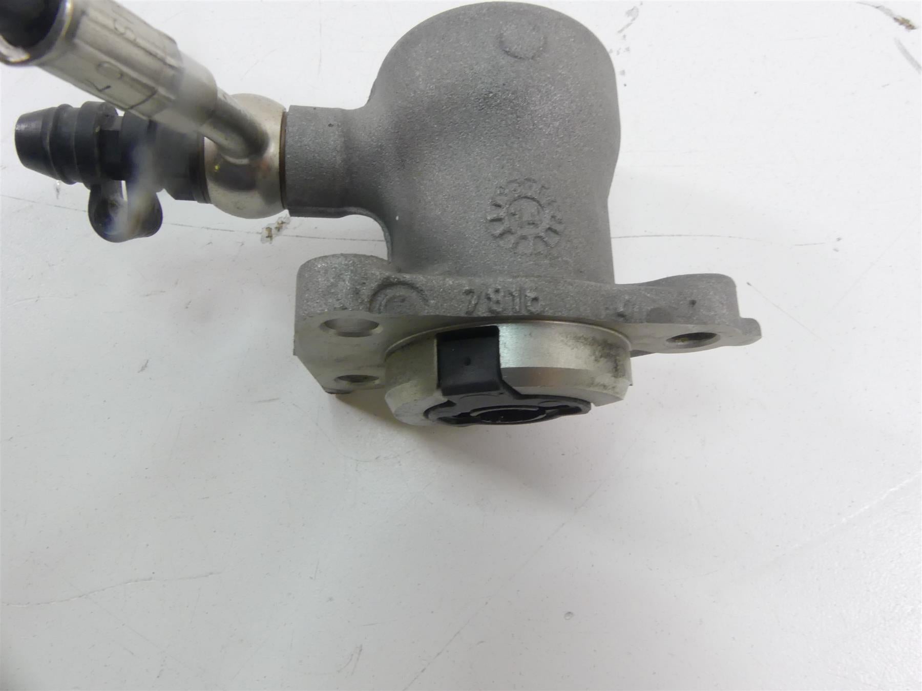 2015 Ducati Monster 1200 S Clutch Slave Cylinder Piston + Line 19540033B {{ shop.shopifyCountryName }} - Mototech271