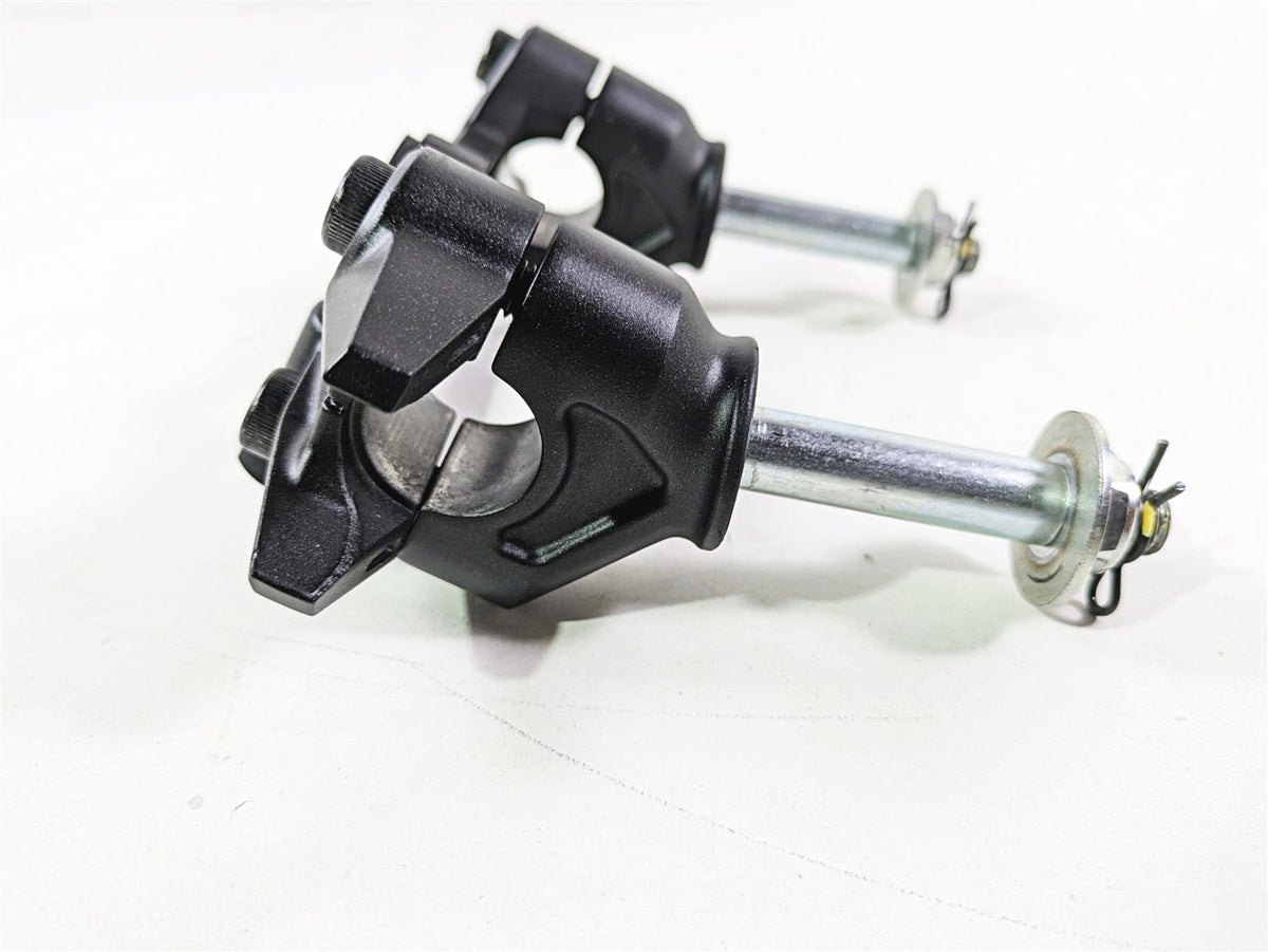 2021 Kawasaki Z900 ZR900 Handlebar Riser Holder Mount Set 46012-0396-18R {{ shop.shopifyCountryName }} - Mototech271