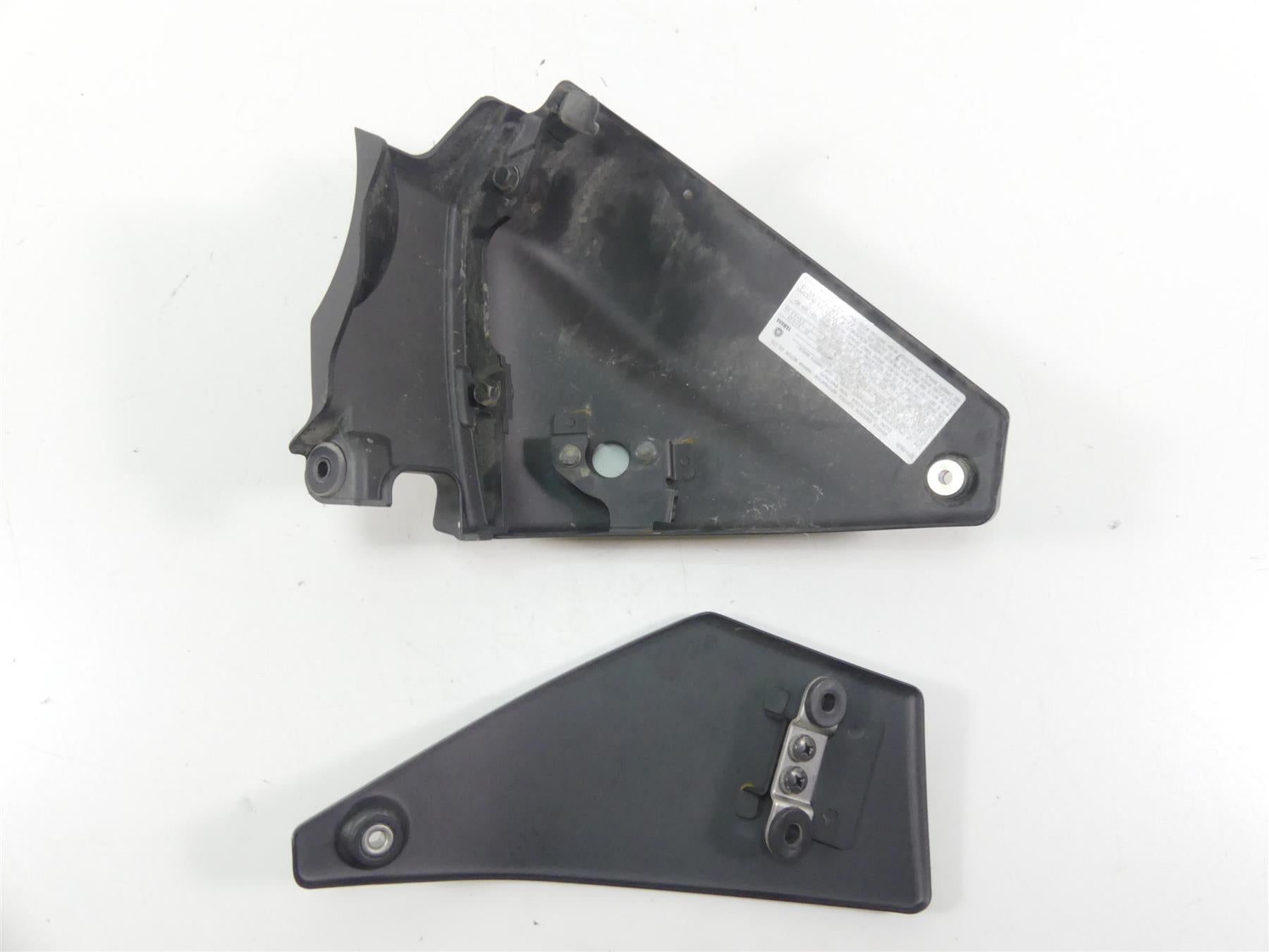 2009 Yamaha XV1700 Road Star Warrior Side Cover Fairing Cowl Set 5PX-2179W-70 {{ shop.shopifyCountryName }} - Mototech271