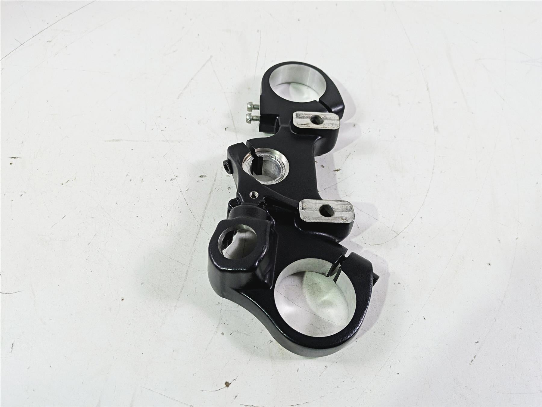 2022 Harley RA1250 S Pan America Upper Triple Tree Steering Clamp 45900242 {{ shop.shopifyCountryName }} - Mototech271