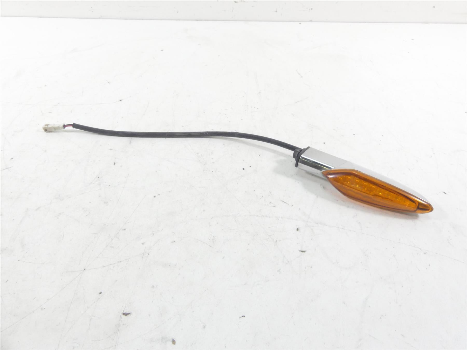 2012 Victory Cross Country Front Right Blinker Turn Signal - Read 2411114 | Mototech271