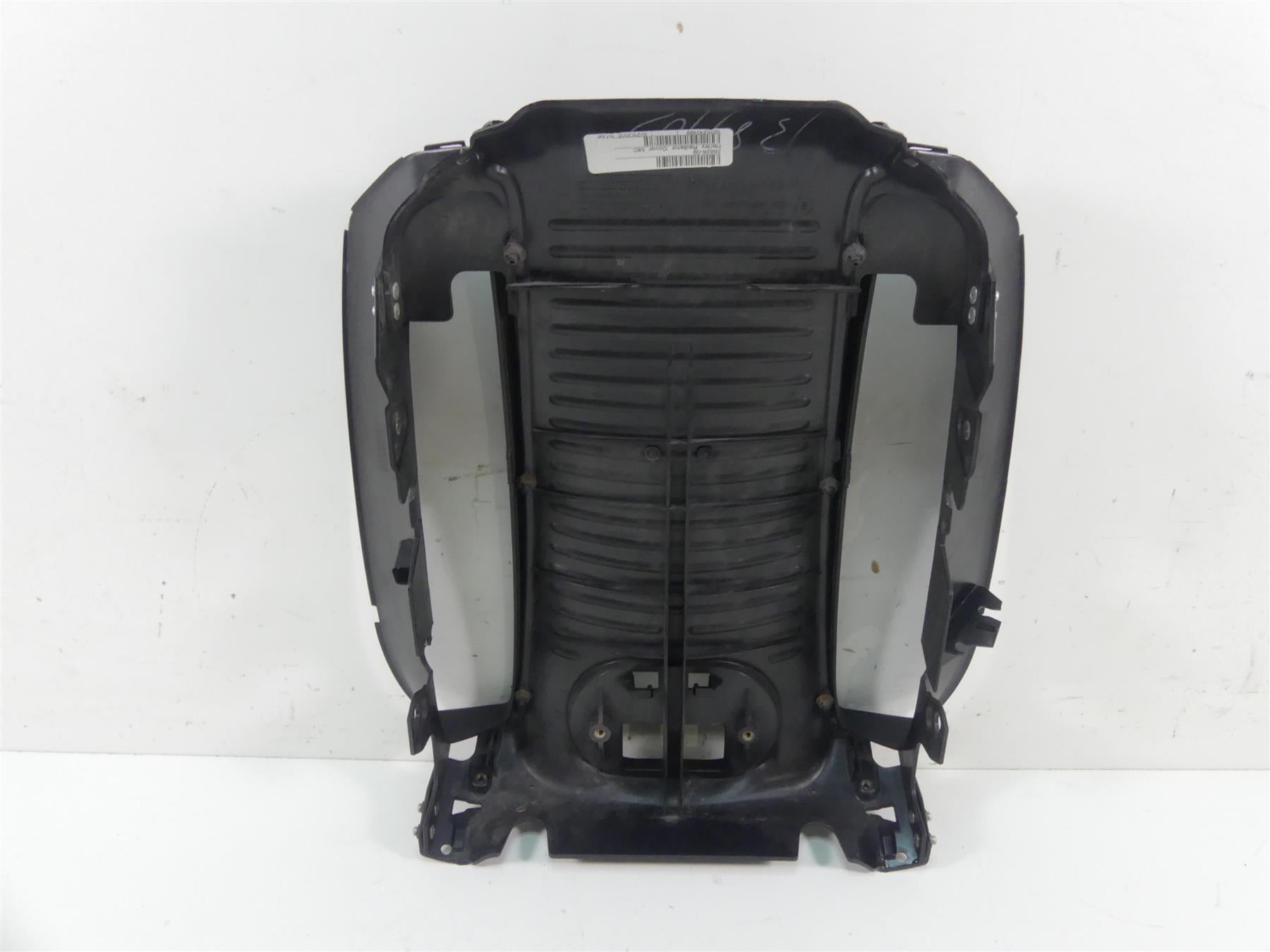 2012 Harley VRSCF Muscle Rod Radiator Center Cover Fairing 26813-08A {{ shop.shopifyCountryName }} - Mototech271