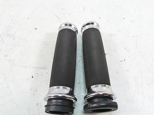 2010 Harley Touring FLHTCU Electra Glide Nice Avon Hand Grip Set CC-85-CH-FLY | Mototech271