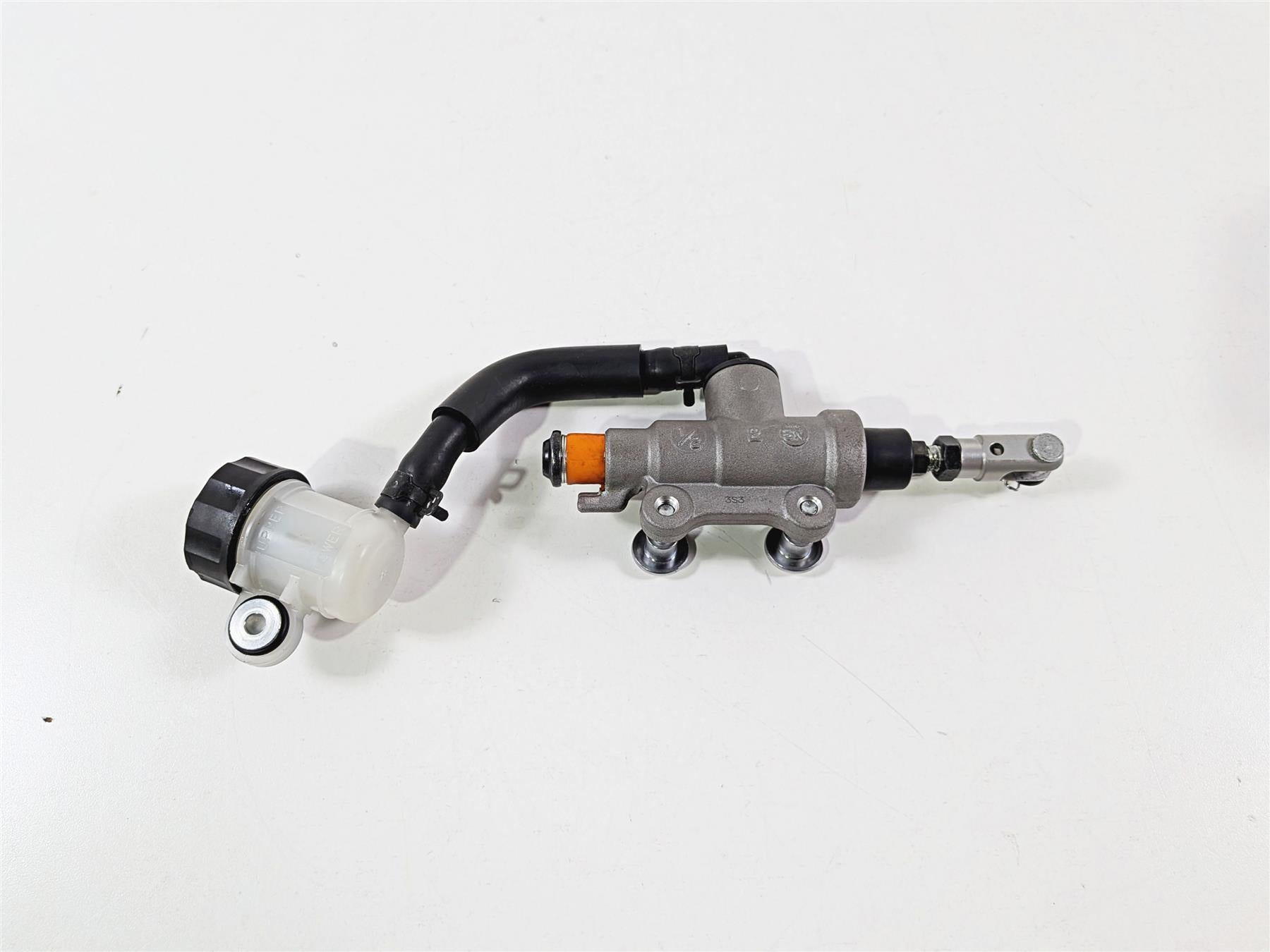 2024 Yamaha YZF R1 RN65 Rear Nissin Brake Master Cylinder 1/2" 2CR-2583V-00-00 {{ shop.shopifyCountryName }} - Mototech271