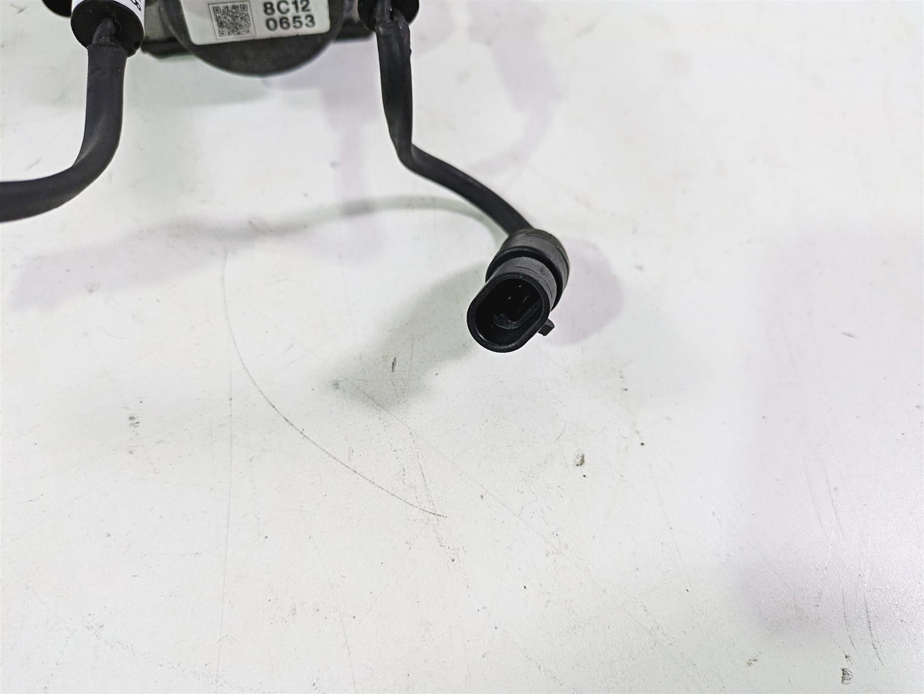 2018 Indian Chieftain Limited Abs Brake Pump Unit Module 2204981 {{ shop.shopifyCountryName }} - Mototech271