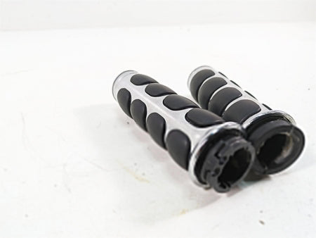 1999 Harley Dyna FXDL Low Rider Chrome Hand Grip Set {{ shop.shopifyCountryName }} - Mototech271
