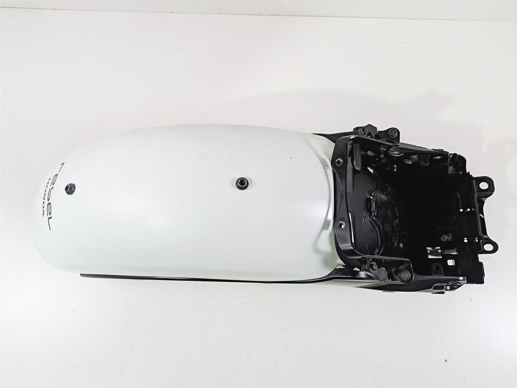 2021 Honda CMX500 Rebel Rear Fender & Struts Mounts Holder 80110-MKG-T00ZB {{ shop.shopifyCountryName }} - Mototech271